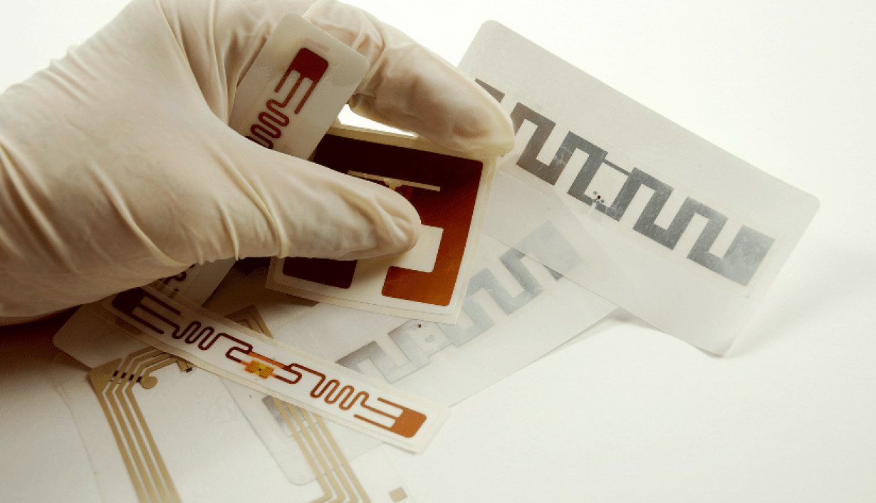 Determining the Optimal RFID Chip Reading Distance for Various Applications Determining the Optimal RFID Chip Reading Distance for Various Applications