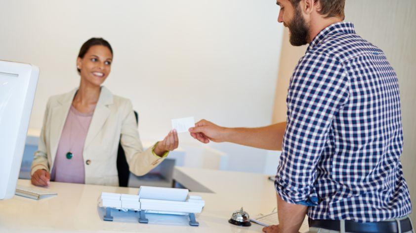 7 choose suitable rfid key cards for your hotel