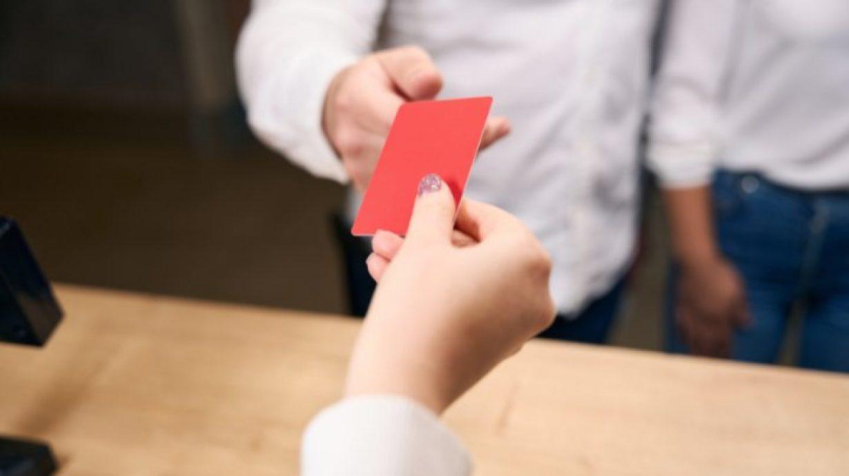 Rfid card manufacturer How to choose the right RFID card manufacturer?