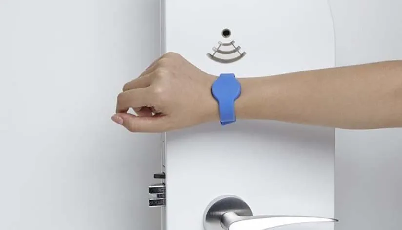 Applications of customized RFID tags