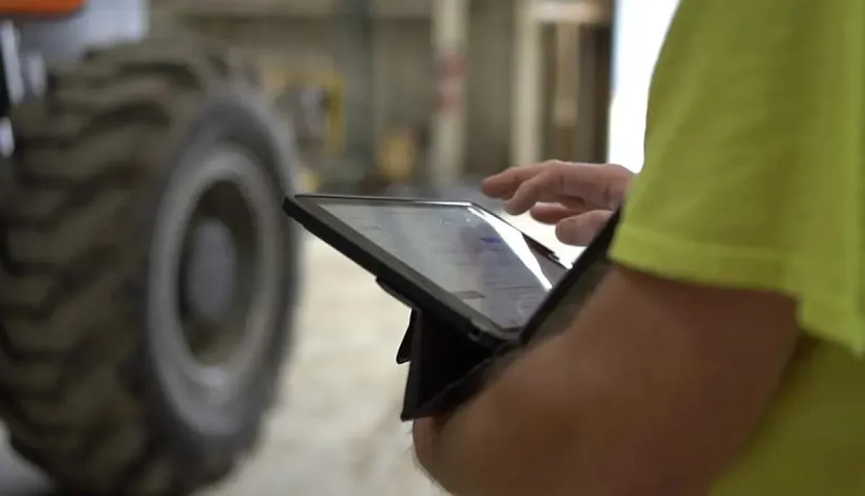 Why Use RFID On-Metal Tags for Asset Tracking Why Use RFID On-Metal Tags for Asset Tracking?
