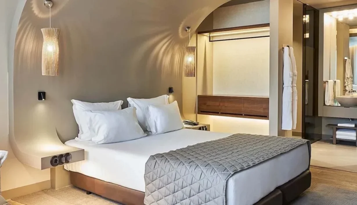 Modern Hotels have changed A Complete Guide to the Modern Hotel Key Card